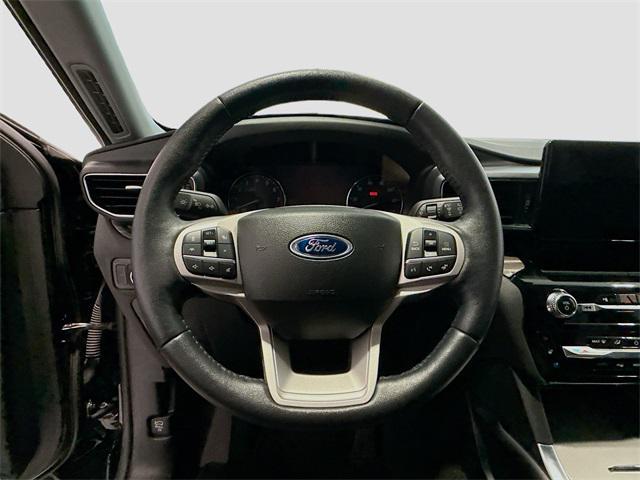 Photo of 2023 Black Metallic Ford Explorer