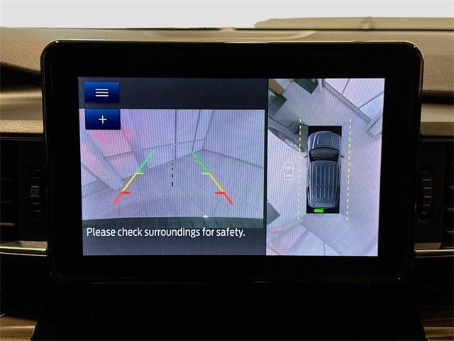 Photo of 2023 Black Metallic Ford Explorer