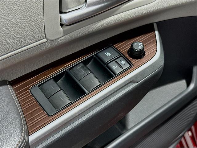 Photo of 2021 Ruby Toyota Sienna