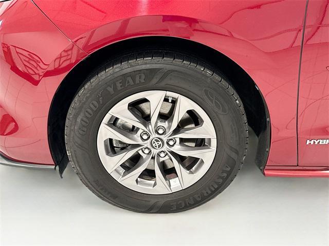 Photo of 2021 Ruby Toyota Sienna