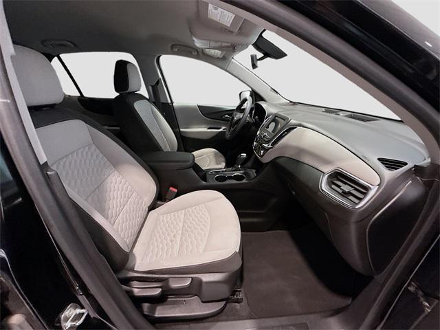Photo of 2019 Mosaic Black Metallic Chevrolet Equinox