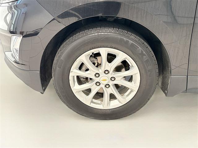 Photo of 2019 Mosaic Black Metallic Chevrolet Equinox