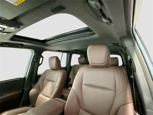 Photo of 2024 Heritage Blue/Gray Scape Toyota Land Cruiser