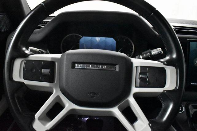 Photo of 2022 Gray Land Rover Defender