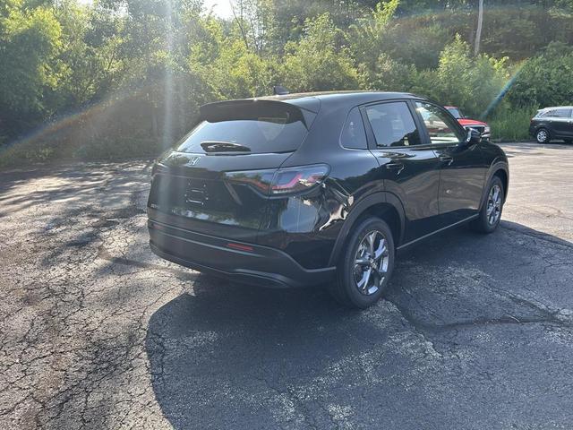 Photo of 2026 Pearl Honda HR-V