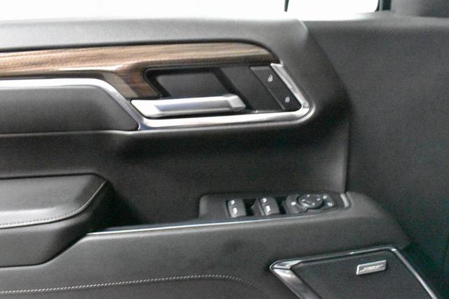 Photo of 2022 Black Chevrolet Silverado 1500