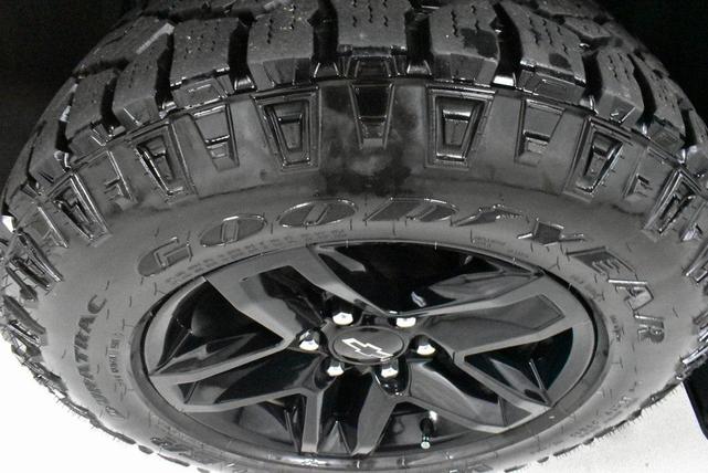 Photo of 2022 Black Chevrolet Silverado 1500