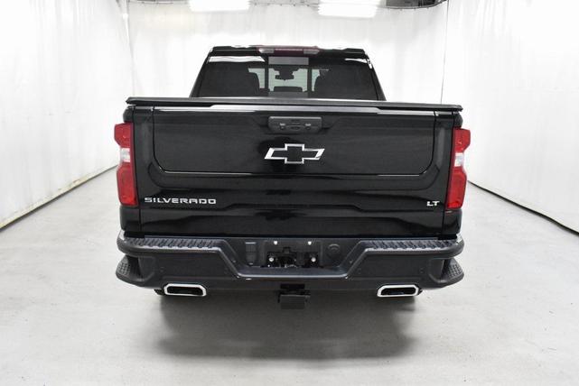 Photo of 2022 Black Chevrolet Silverado 1500