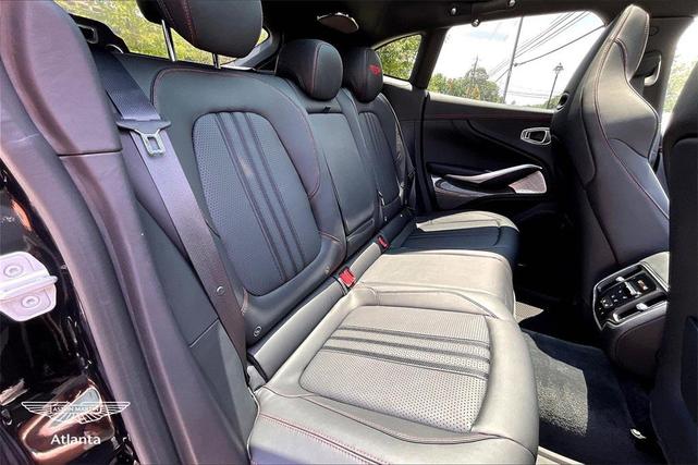 Photo of 2025  Aston Martin DBX