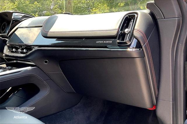Photo of 2025  Aston Martin DBX