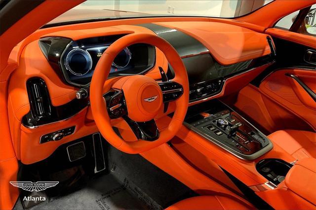Photo of 2025 Q Oberon Black Aston Martin DBX