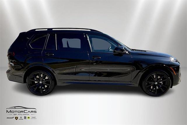 Photo of 2025 Black Sapphire Metallic BMW X7