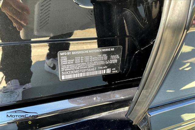 Photo of 2025 Black Sapphire Metallic BMW X7