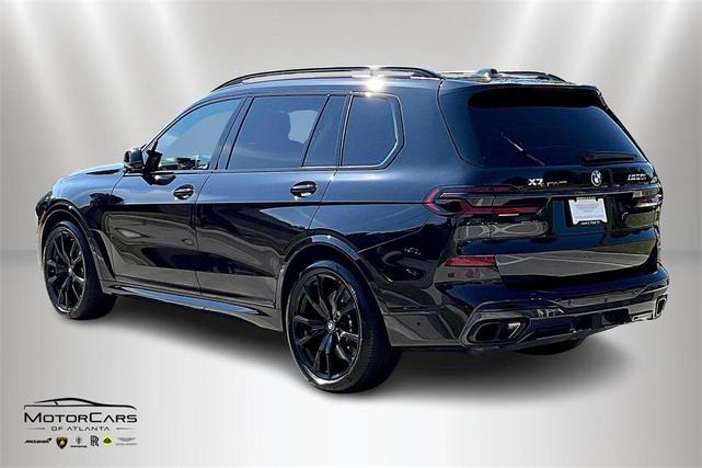 Photo of 2025 Black Sapphire Metallic BMW X7