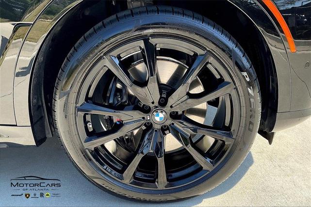 Photo of 2025 Black Sapphire Metallic BMW X7