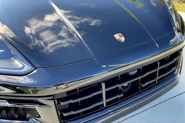 Photo of 2025  Porsche Cayenne