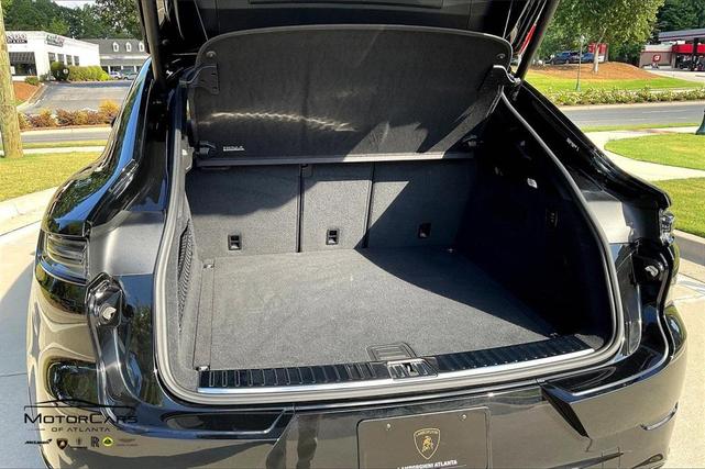 Photo of 2025  Porsche Cayenne