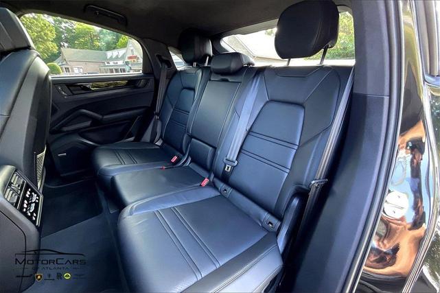 Photo of 2025  Porsche Cayenne