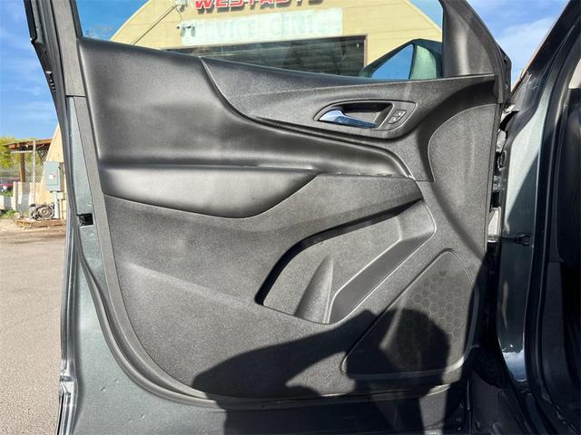 Photo of 2020 Nightfall Gray Metallic Chevrolet Equinox