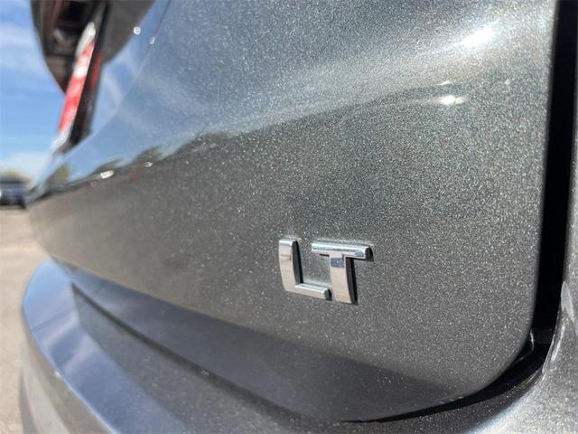 Photo of 2020 Nightfall Gray Metallic Chevrolet Equinox