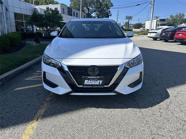 Photo of 2022 Aspen White Nissan Sentra