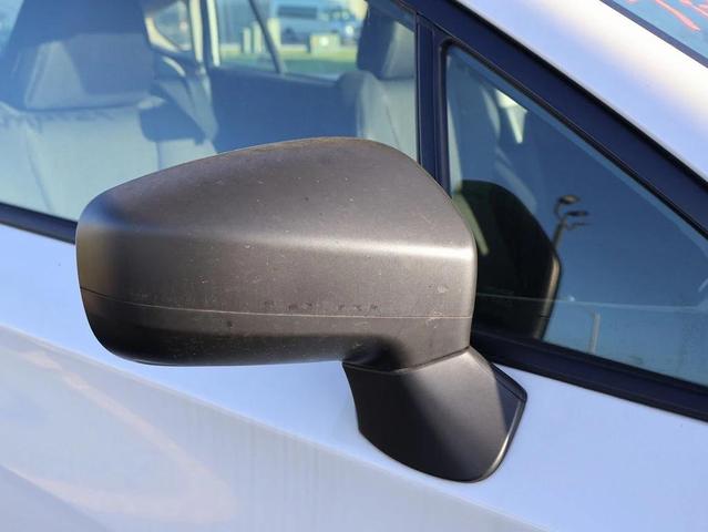 Photo of 2019 Crystal White Pearl Subaru Impreza