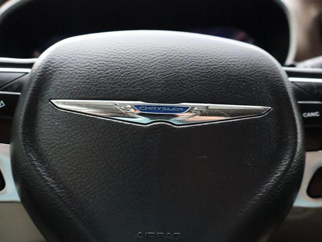 Photo of 2018 Velvet Red Pearlcoat Chrysler Pacifica