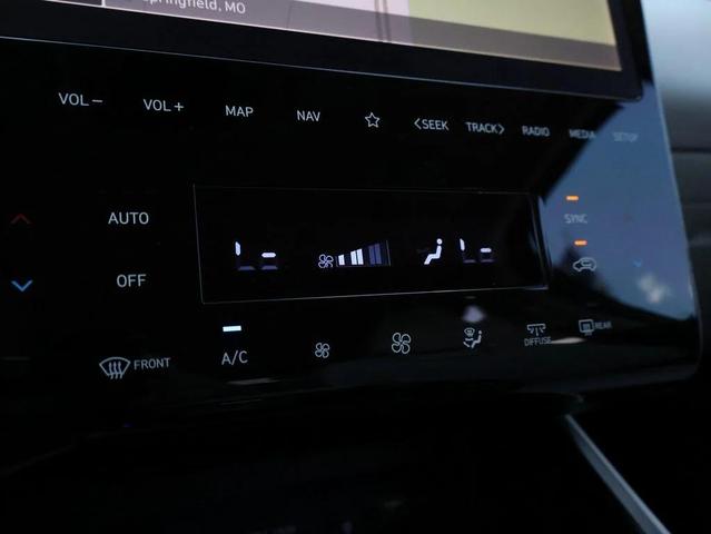 Photo of 2022 Shimmering Silver Hyundai TUCSON