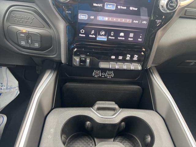 Photo of 2025 Diamond Black Crystal Pearlcoat RAM 2500