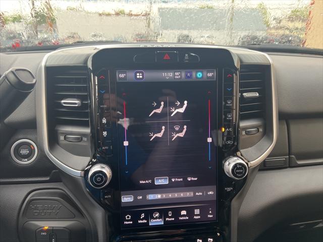 Photo of 2025 Diamond Black Crystal Pearlcoat RAM 2500