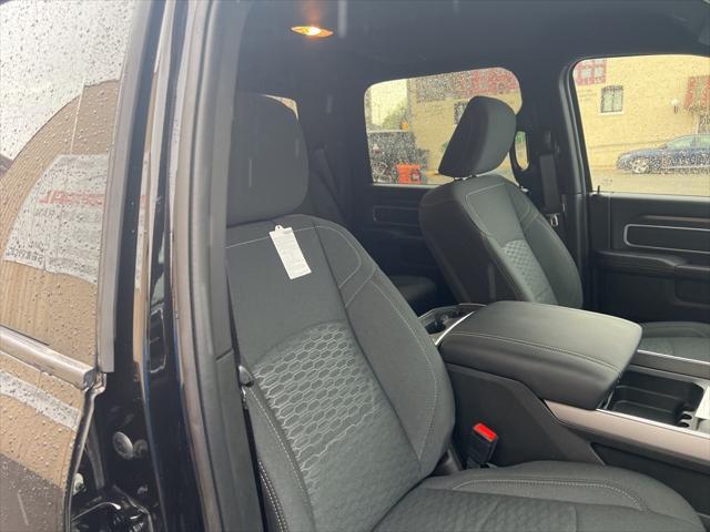 Photo of 2025 Diamond Black Crystal Pearlcoat RAM 2500