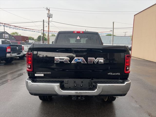 Photo of 2025 Diamond Black Crystal Pearlcoat RAM 2500