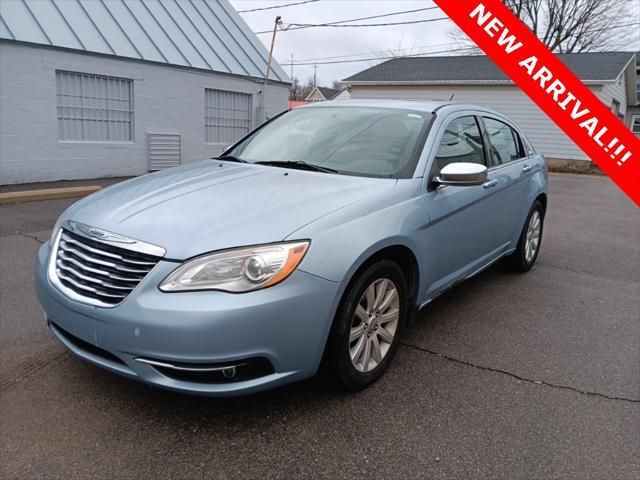 2013 Chrysler 200