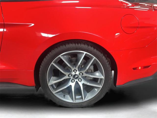 Photo of 2015 Race Red Ford Mustang