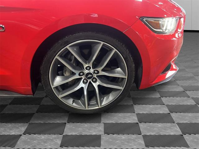Photo of 2015 Race Red Ford Mustang