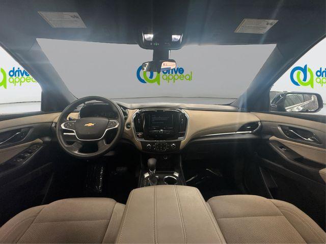 Photo of 2022 Northsky Blue Metallic Chevrolet Traverse