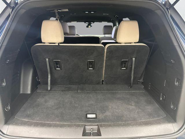 Photo of 2022 Northsky Blue Metallic Chevrolet Traverse