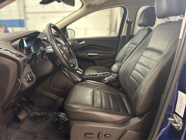 Photo of 2014 Blue Ford Escape