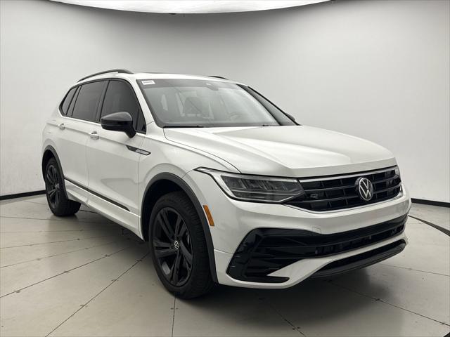 Photo of 2024 Opal White Volkswagen Tiguan
