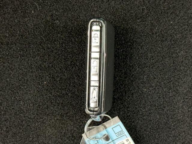 Photo of 2024 Onyx Black Metallic Volvo XC60 Recharge Plug-In Hybrid