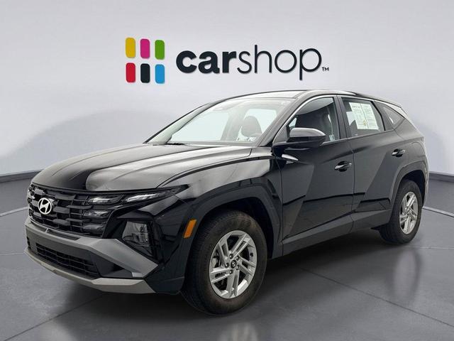 Photo of 2025 Phantom Black Hyundai TUCSON