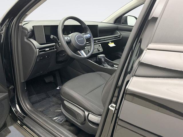 Photo of 2025 Phantom Black Hyundai TUCSON