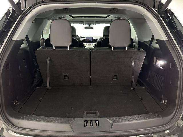 Photo of 2022 FORGED GREEN METALLIC Ford Explorer