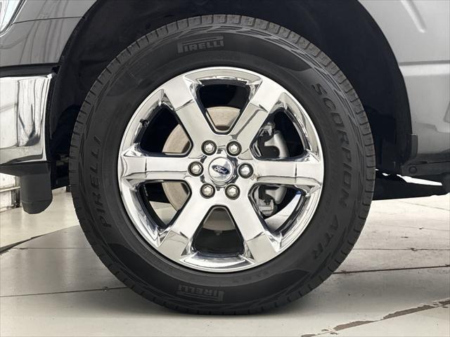 Photo of 2022 CARBONIZED GRAY METALLIC Ford F-150