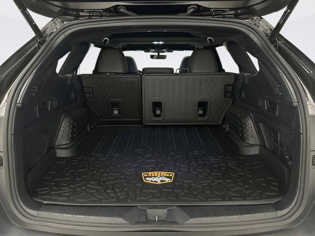 Photo of 2024 Crystal Black Silica Subaru Outback