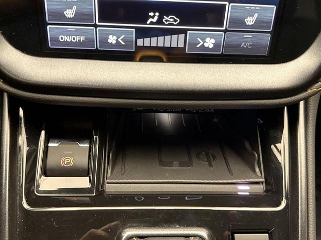 Photo of 2024 Crystal Black Silica Subaru Outback