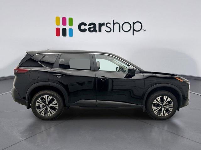 Photo of 2023 Super Black Nissan Rogue