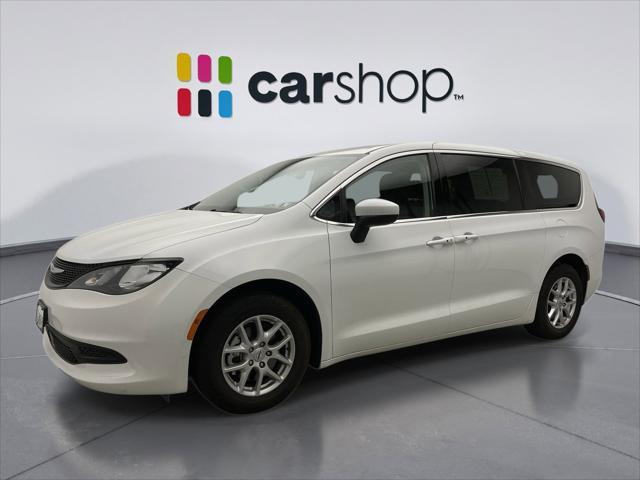 2023 Chrysler Voyager