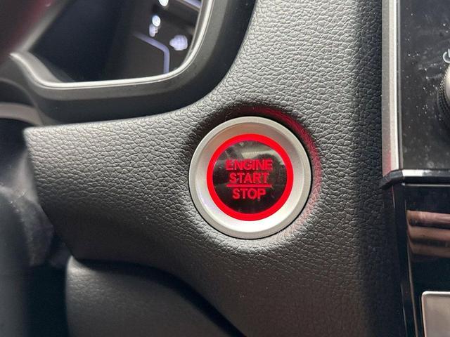 Photo of 2020 Platinum White Honda CR-V