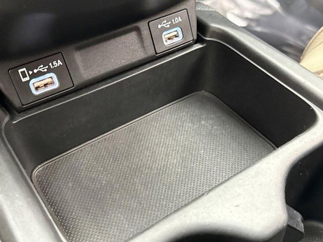 Photo of 2020 Platinum White Honda CR-V